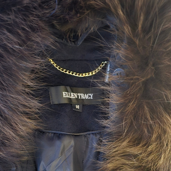 Women's Ellen Tracy Wool Coat, Size 14, Navy Faux Fur, Long, Belt - Picture 4 of 10